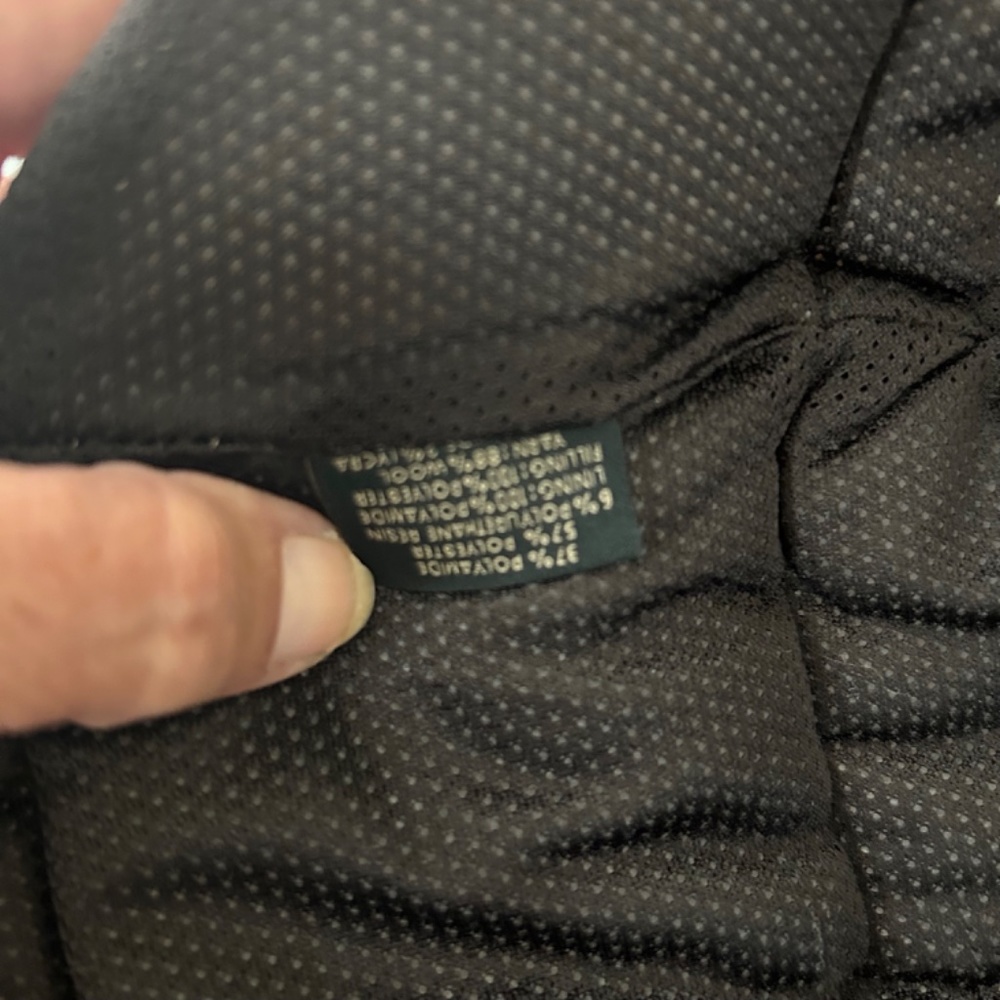 Gucci Dog Puffer Jacket. NWOT - Picture 4 of 10
